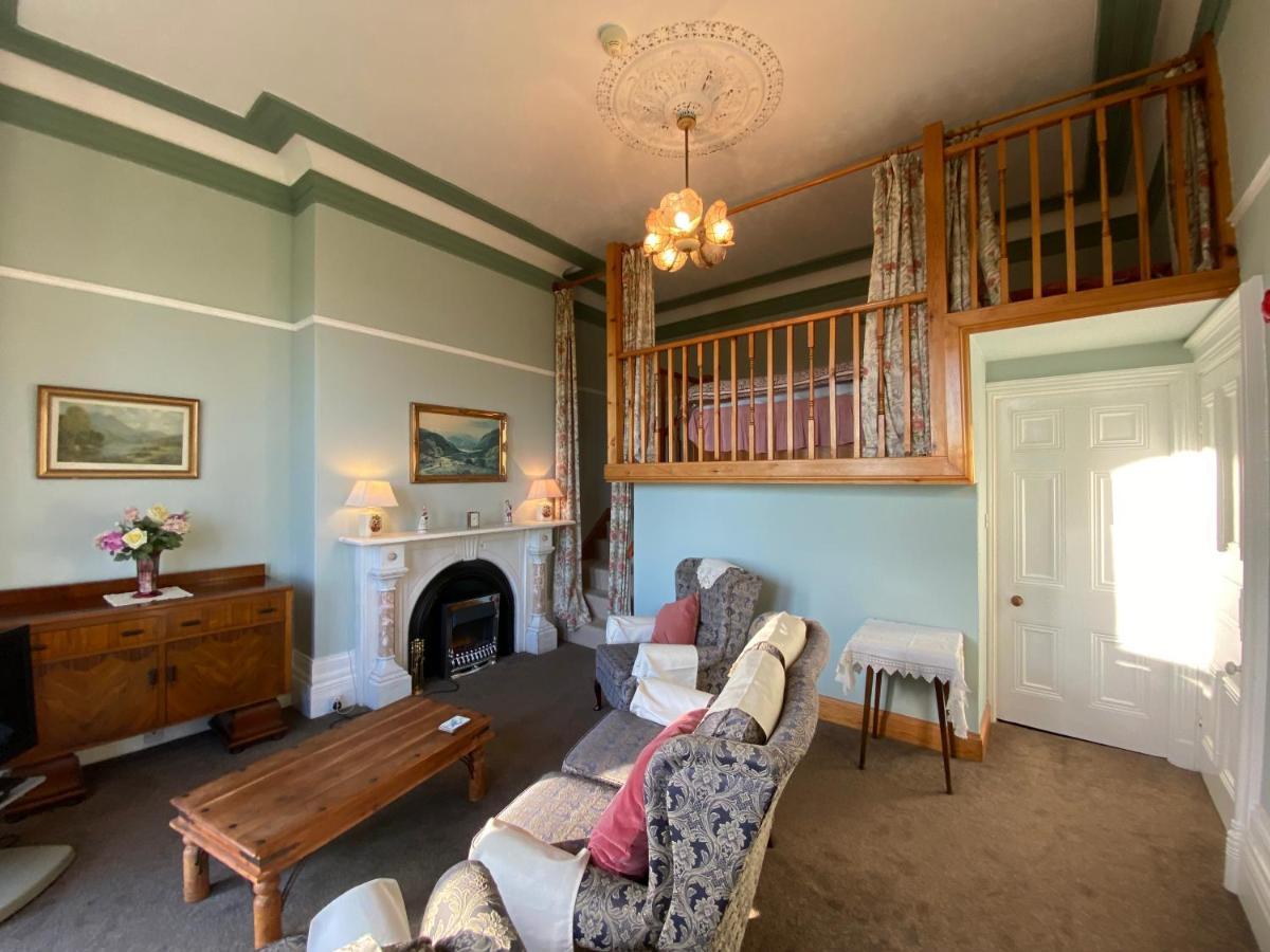 Bellfield Country * Masham