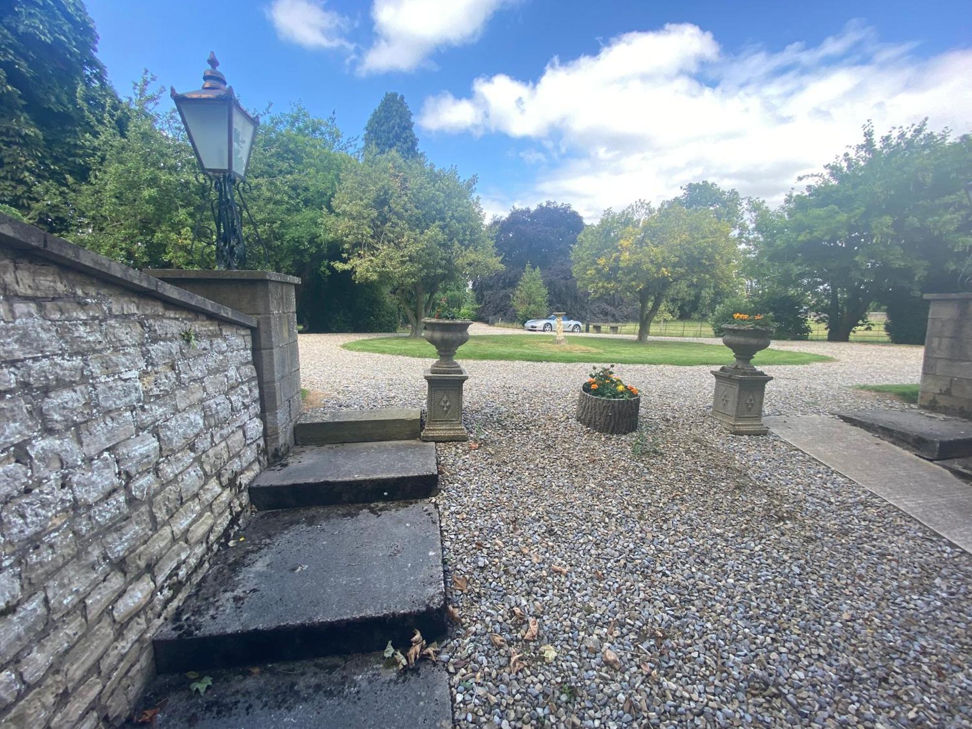 Bellfield Country * Masham